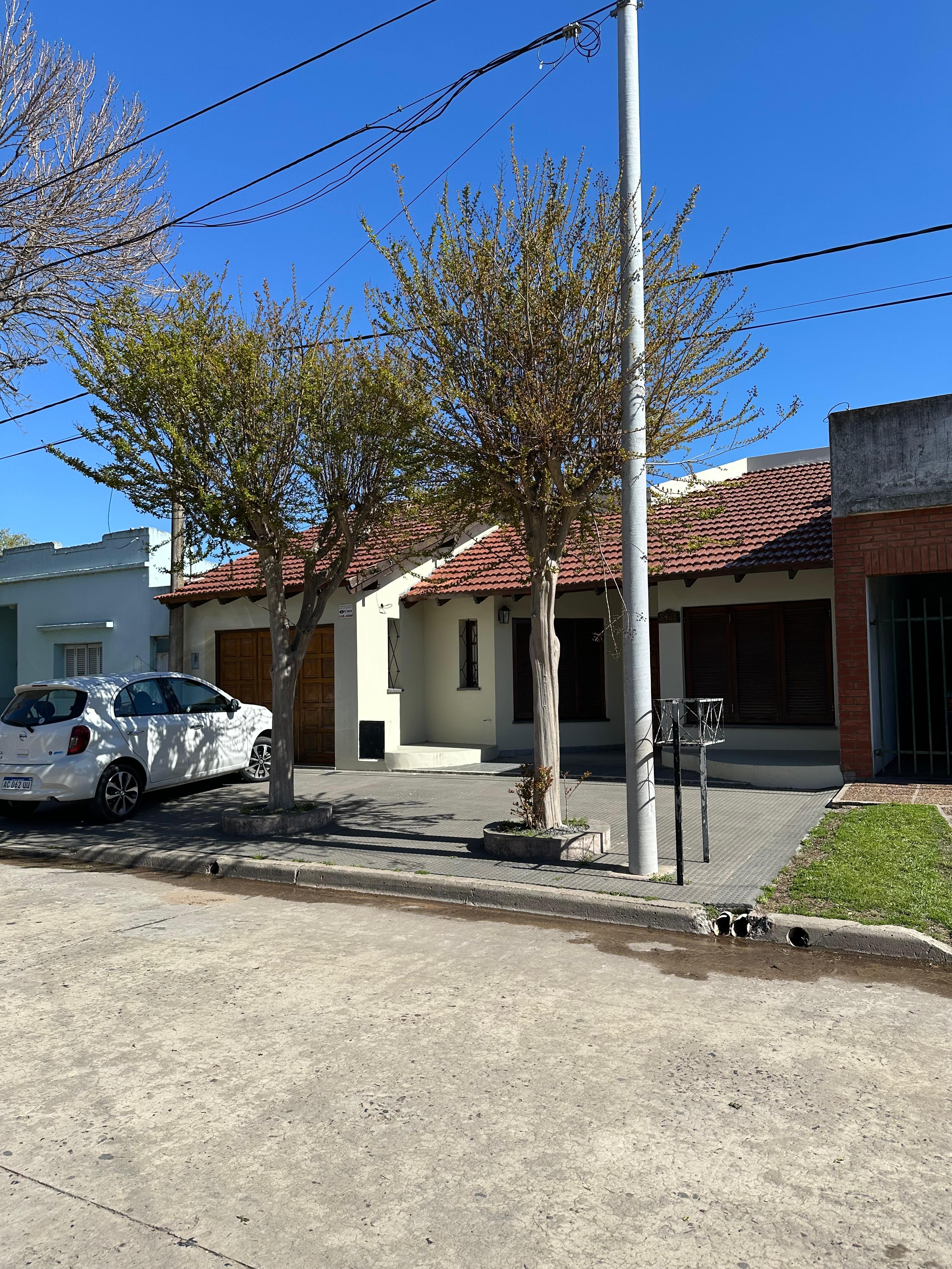 Excelente vivienda con quincho
